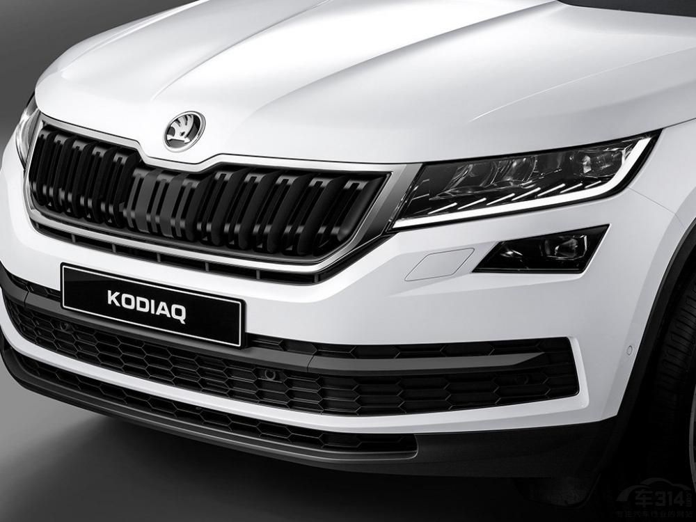 ˹�´�Kodiaq��ͼ��ʽ�������������ں������µ��ǿˡ���Ϊһ��ȫ�µ�7��SUV��Kodiaq�縺��Ϊ˹�´�������SUV�г���ʹ����