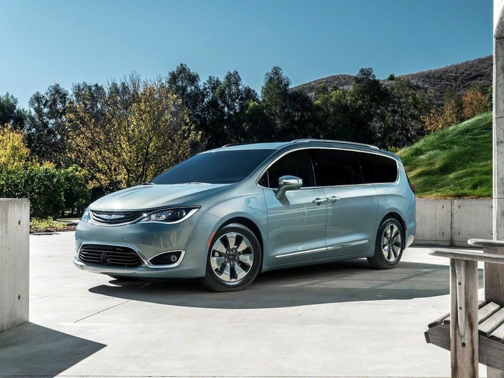 �³���������һ��ʮ������Ƹе�ǰ���ոܣ�����ͬ�������˶Ƹ�װ�Ρ�