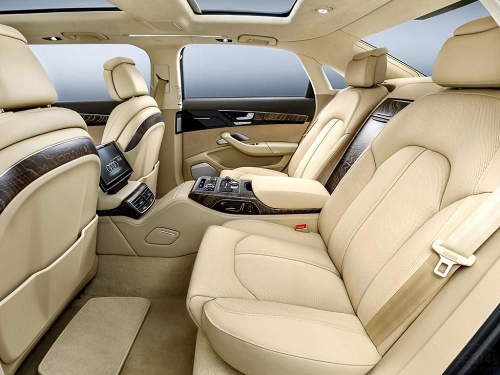 �������棬������3.0TFSI�������������228kW����ֵŤ��440N��m��ƥ��8���Զ��������Լ�quattroȫʱ����ϵͳ��