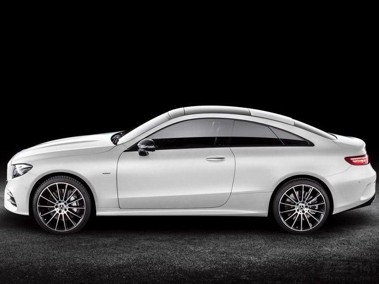 �������棬ȫ��E��Coupe���ṩ���Ͱ��E 220d�����Ͱ��E 200��E 300��E 400 4MATIC���Ŀ�Ϳ�ѡ��