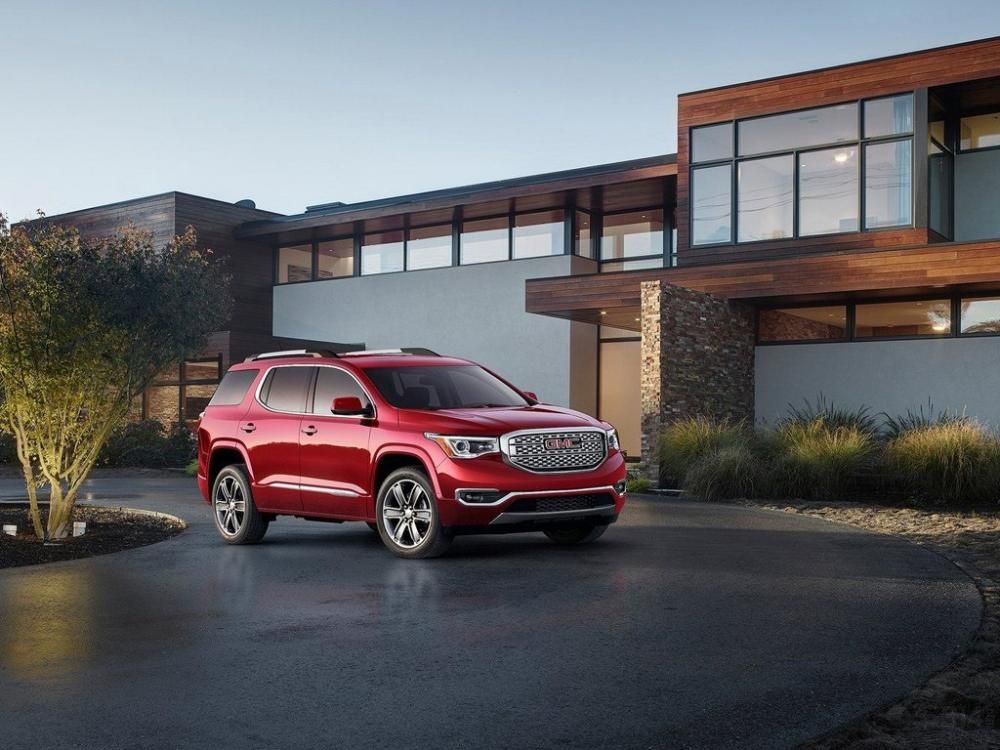 ��۷��棬��һ��ACADIA����ֿ��бȽ����Եı仯���䳵����Ȼ������Ӳ�ʵ�����