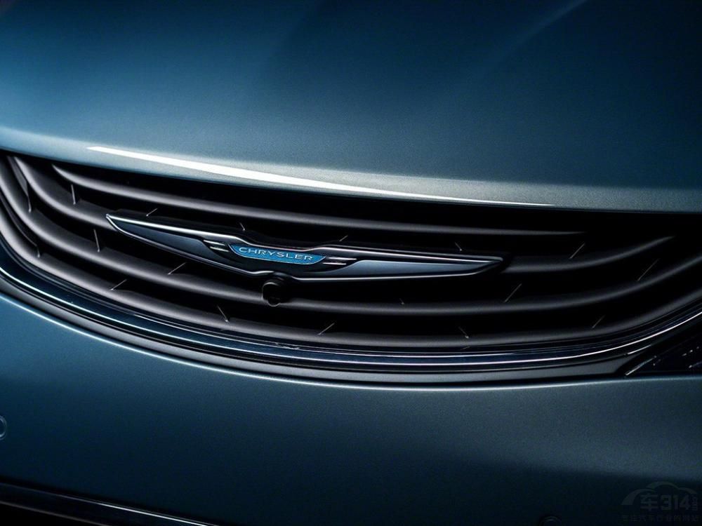 һ�׶Ƹ���������������������������ڲ�������״��դ������ڲ������������������LED�ռ��г��ơ�