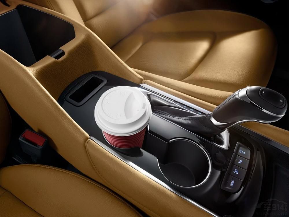 �ӳ�����������������XL��������Ƹ�������������ֿ�����������˸о���չ�˺ܶࡣ