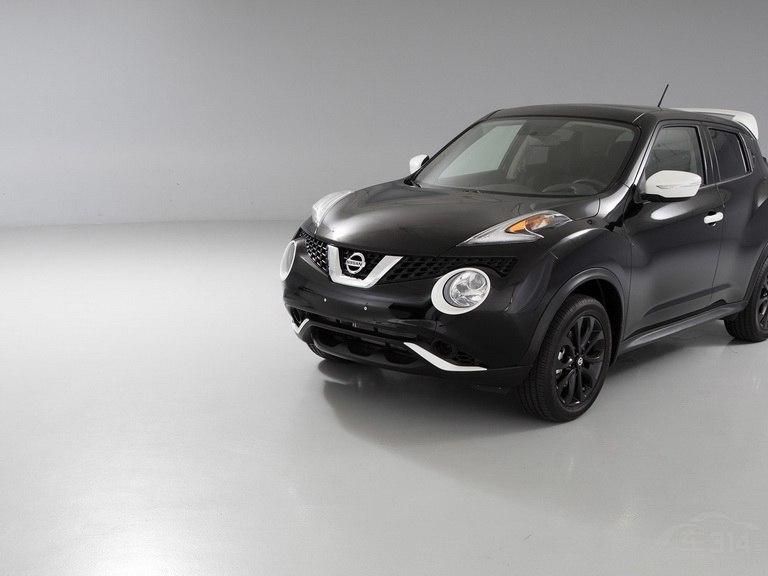 �³������ͷ��沢û��̫��仯��ֻ��Ϳɫ�����˴���ɫ����������Ӿ�����������ȴ������˰�ɫ��׺��