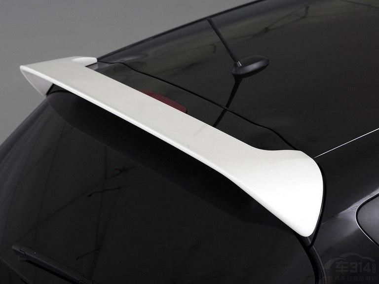 �ú�ɫ��������ɫǰ���ո�ϸ�ڡ����ƿ������塢����Ӿ����Ű��ֵ���ơ�