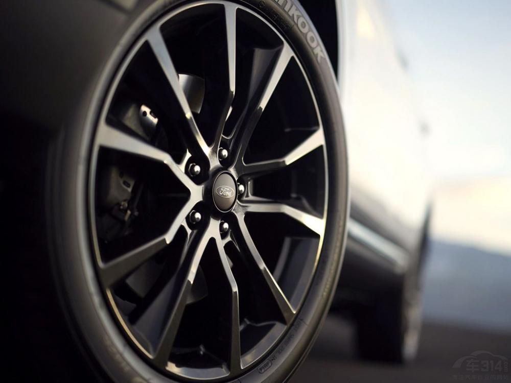 ȥ�긣�عٷ�������̽����XLT�ر�泵�ͣ�����۷���װ���������˶��׼��������Եø��ӿ�Ұ��