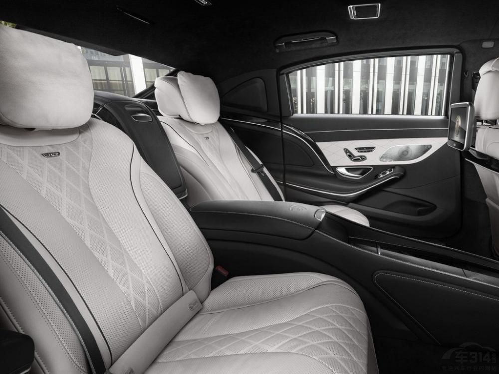 ���������ֲָġ����Ⱥϳ���ά������ϩ���ϵȲ��Ͻ�ϴ��죬������ȫ����7.62mm��ǹ��������ӵ���������Լ����׵�������Ϯ����