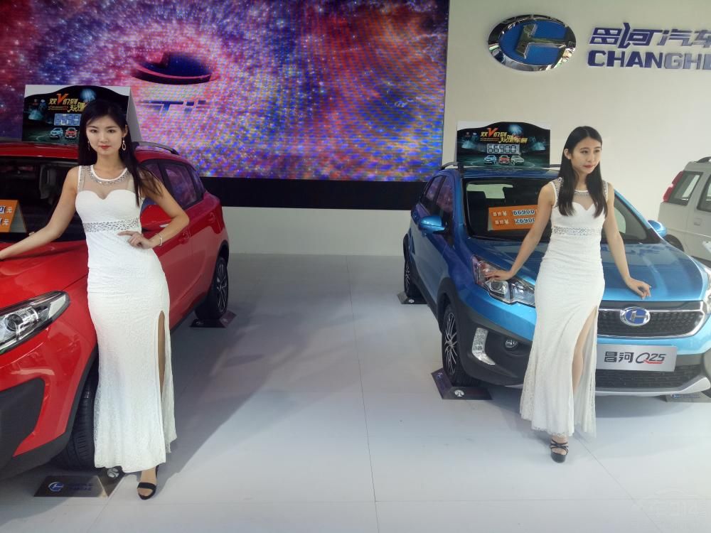 ����ʤѩ��˫Ŀ����һ����ˮ��