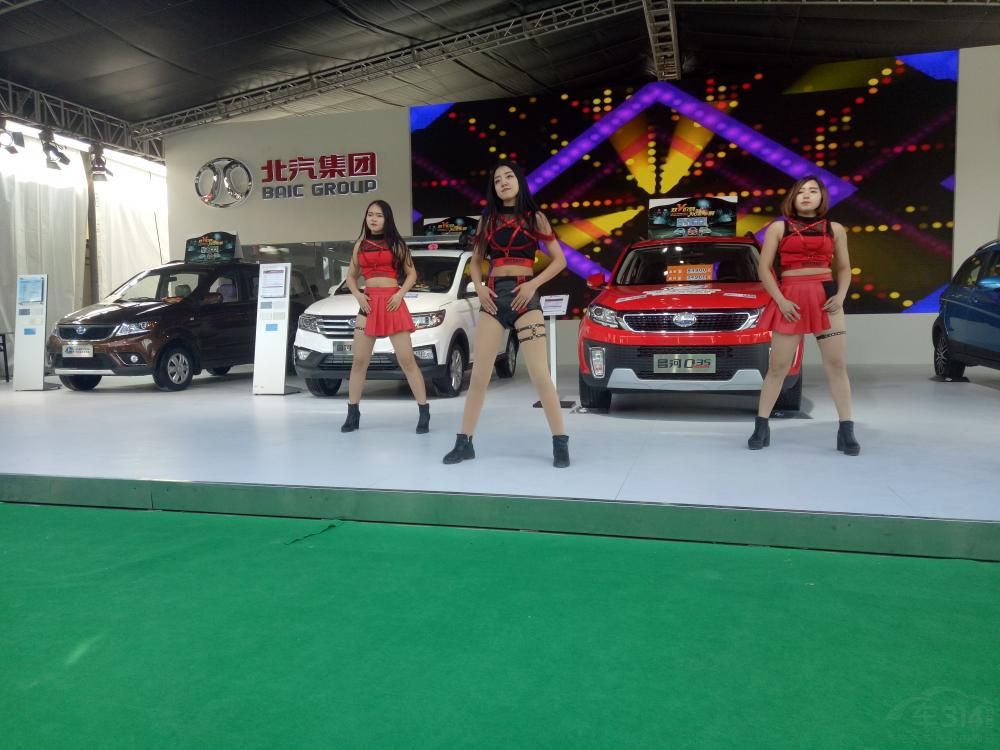 ֦��Ҷï������ϼε��