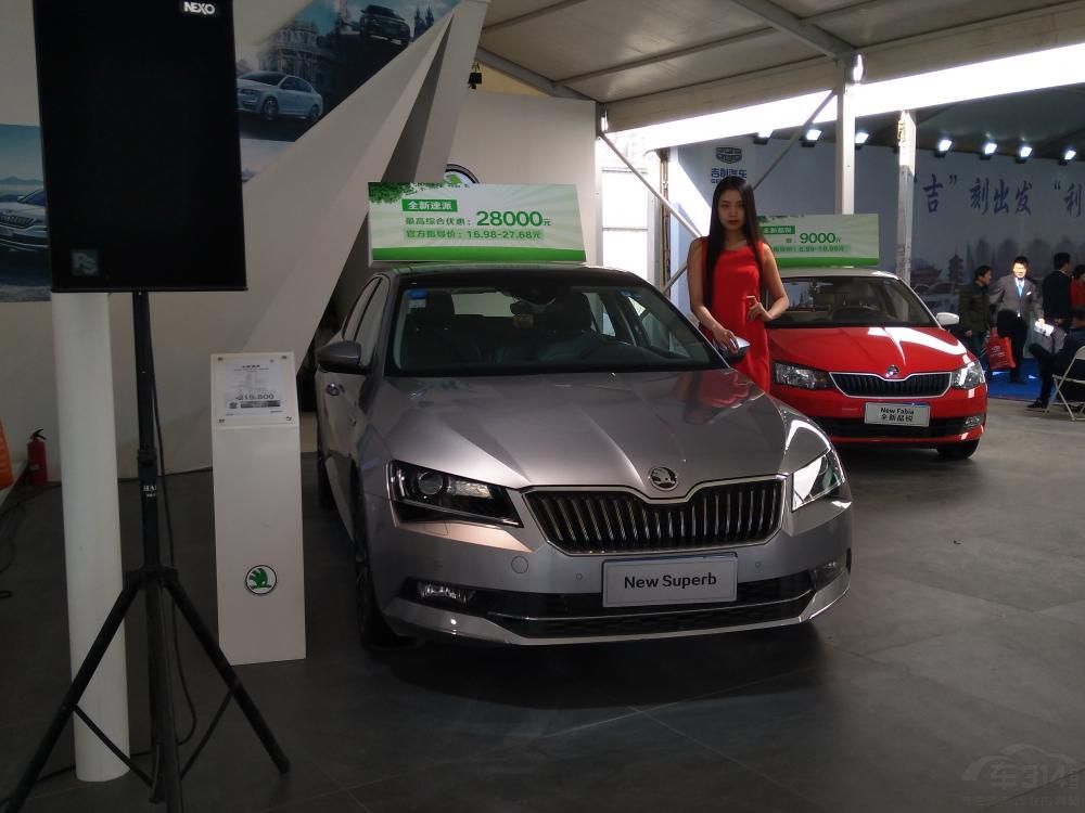 ��ʱϸ��ķ·�һ�۾������˳����Ƶġ�