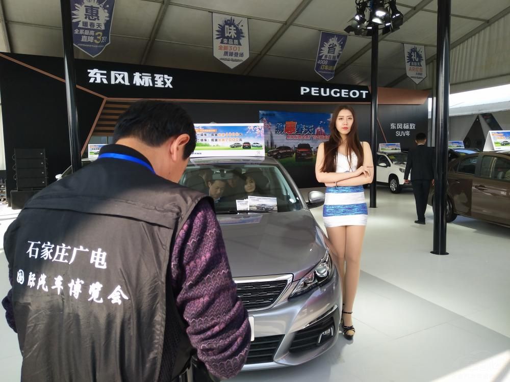 ����һ��������Ц�Ѷ����Ǹ�ģ��ͦ����ϲ���Ĺ��