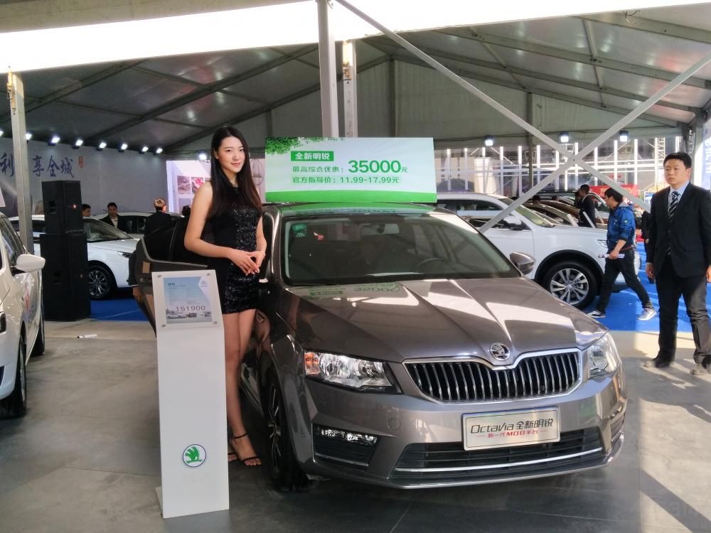 һ˫ˮ������۾��������������·��һ�ж��е������Ƶġ�