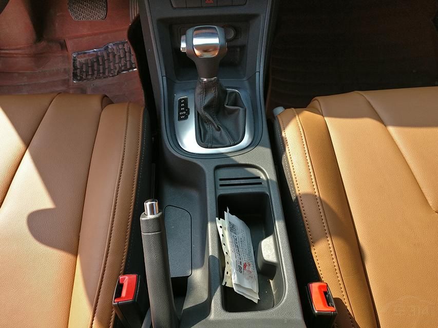 ȫϵLEDռгƣýϵͳҲΪCar PlayļȡԴĵʵʱϢܡ