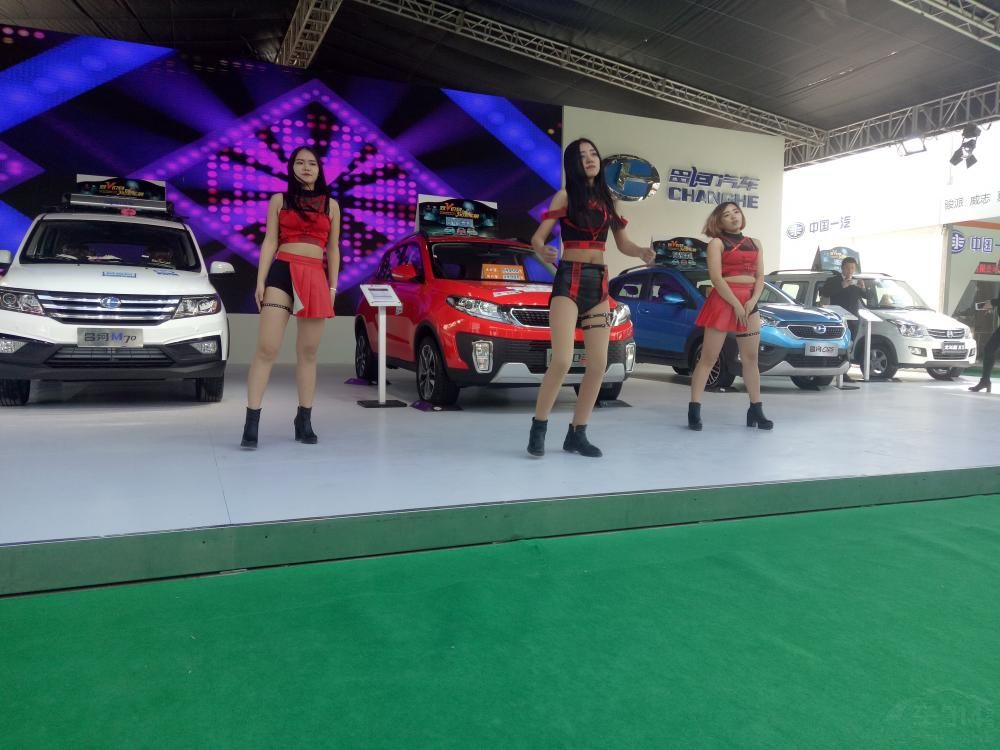 ������ݵĲ��Ӳ�ͣ�������š�