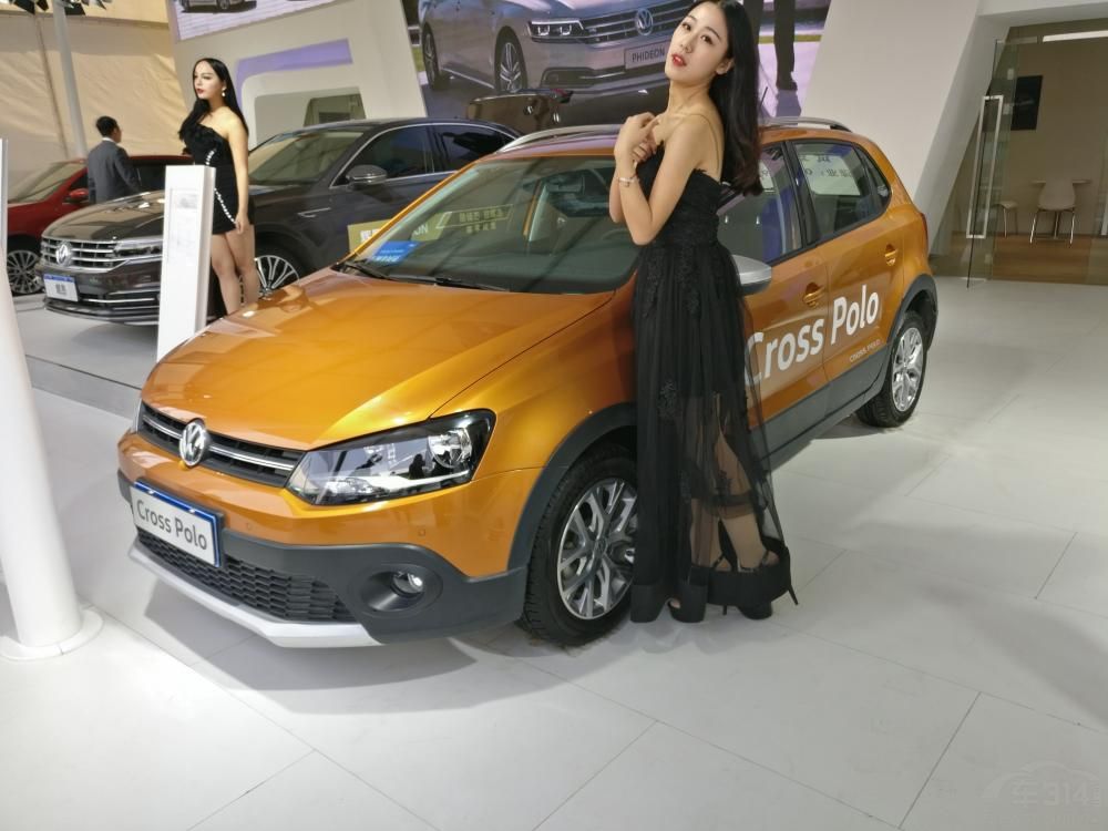 ��ɫ������ȹ��