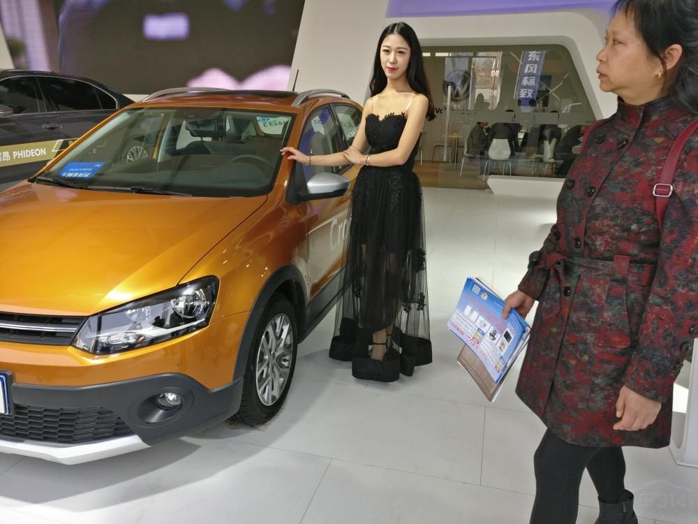 �����º͵�����Ҫ������Ө��