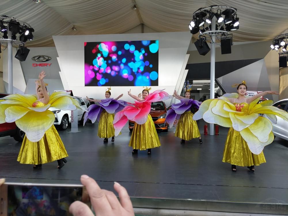 �����������������Σ�������һ��������ɢ��