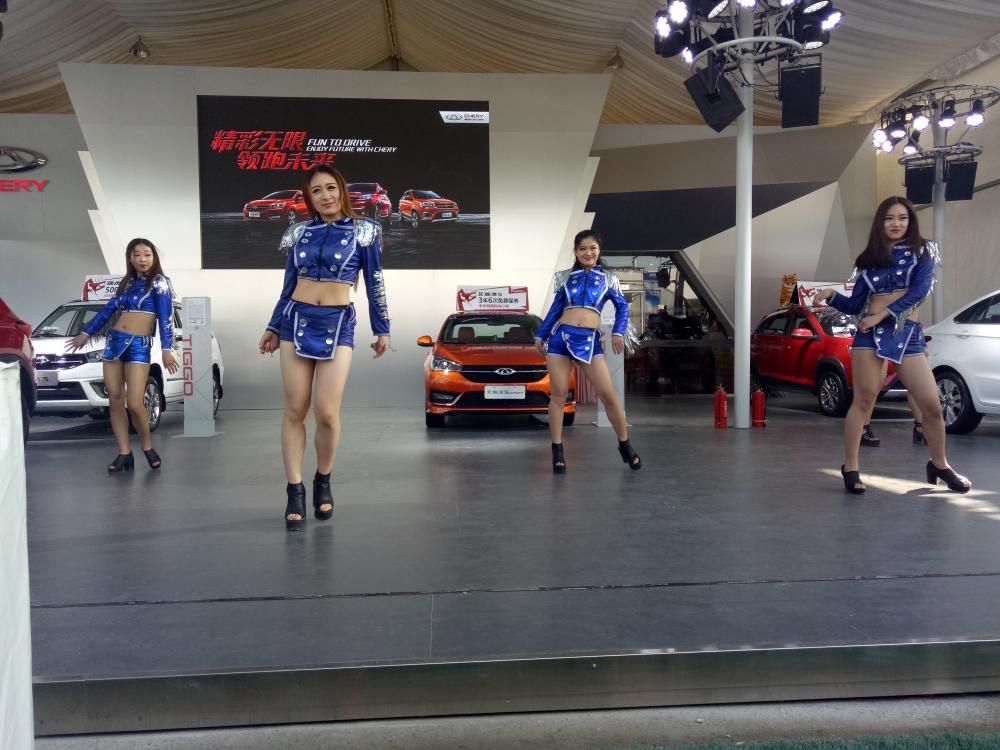 ���ǿ�������˫ü��������ֳ����޵İ��