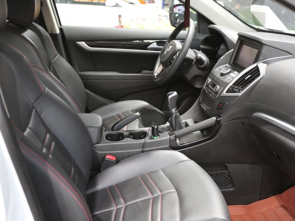 �п�̨˿�����Ե��������£�����ռ�����