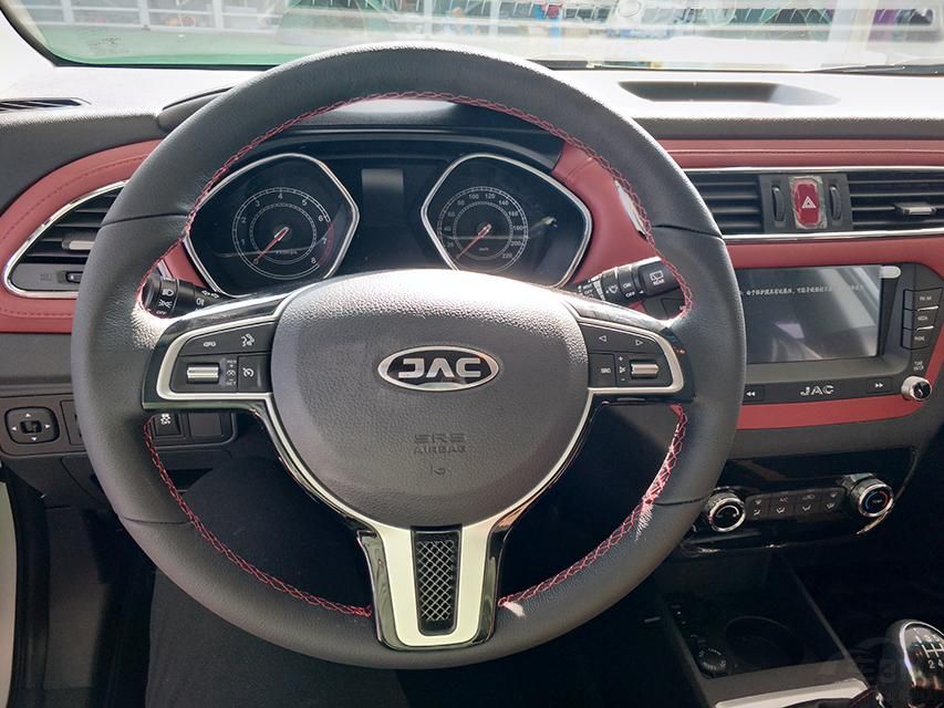 ���S2�ṩ��9����ɫ��������ѡ�񣬼���������������ߵĿ�ѡ���ԡ�