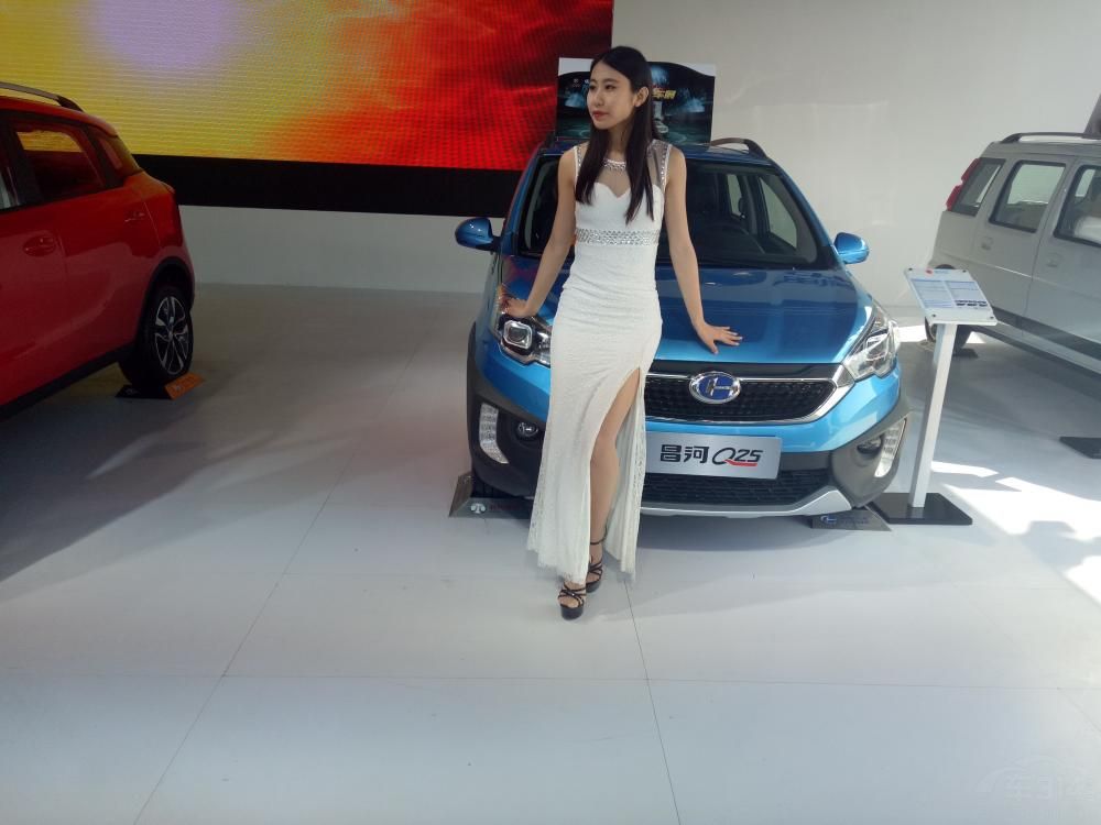 ��ѩ������üĿ��ɢ����һ�������������