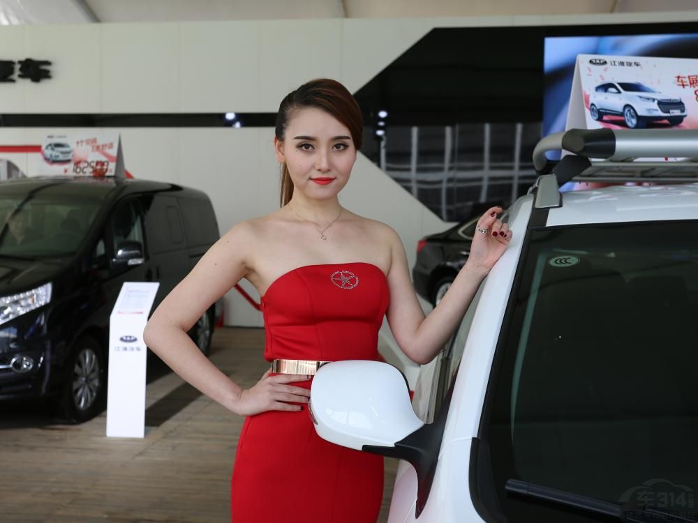 ����ͷ���̵����Ŷ���ɫ���˻���