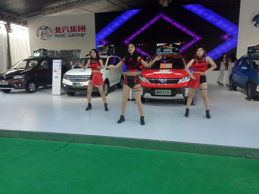 �·�ȫ���綼Ͷ�뵽�����С�