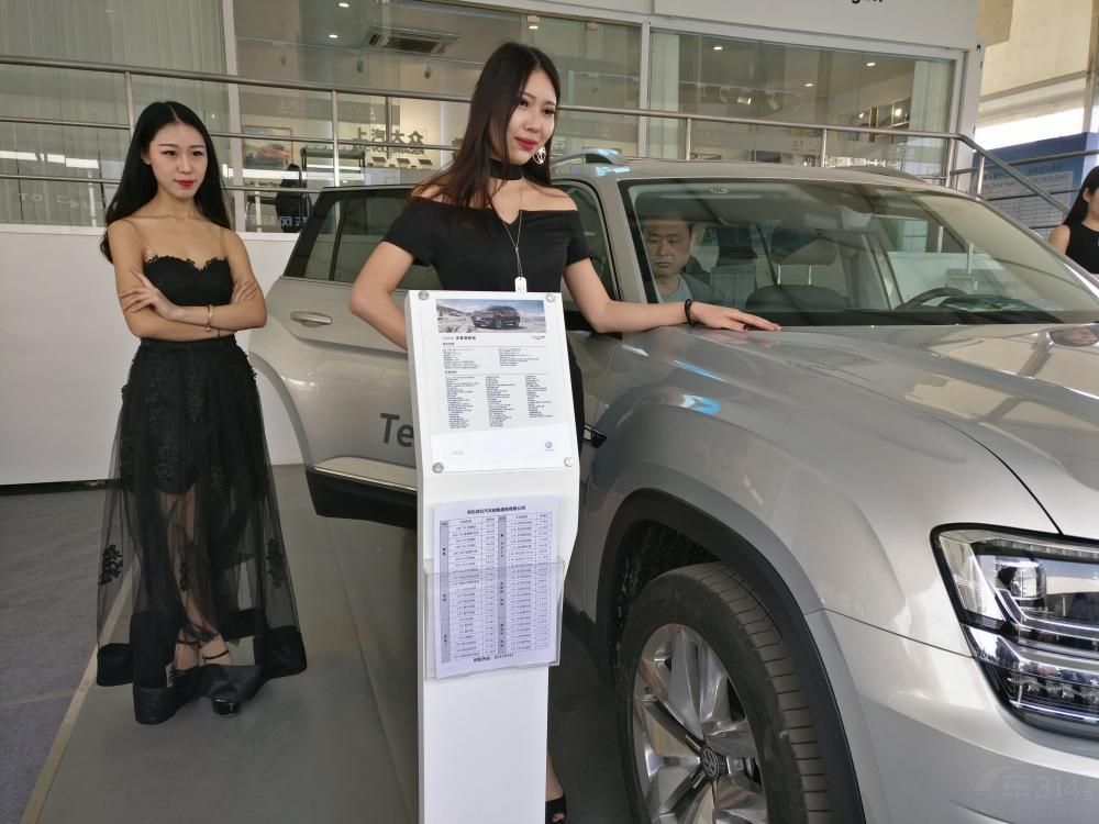 �ݹ�����ֻ��ѩ��һ�Ź�������