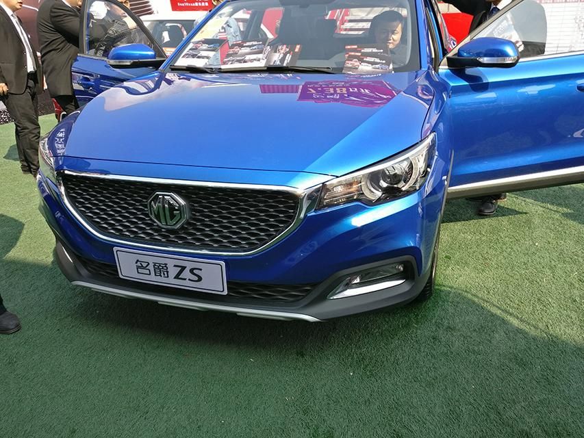 �ڽ���3�³������Ƴ���һ��ȫ��С��SUV������ZS