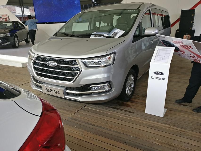 ���β��ú�/��˫ɫ���д��䣬�п�̨�Ĳ���ʮ�ּ�Լ