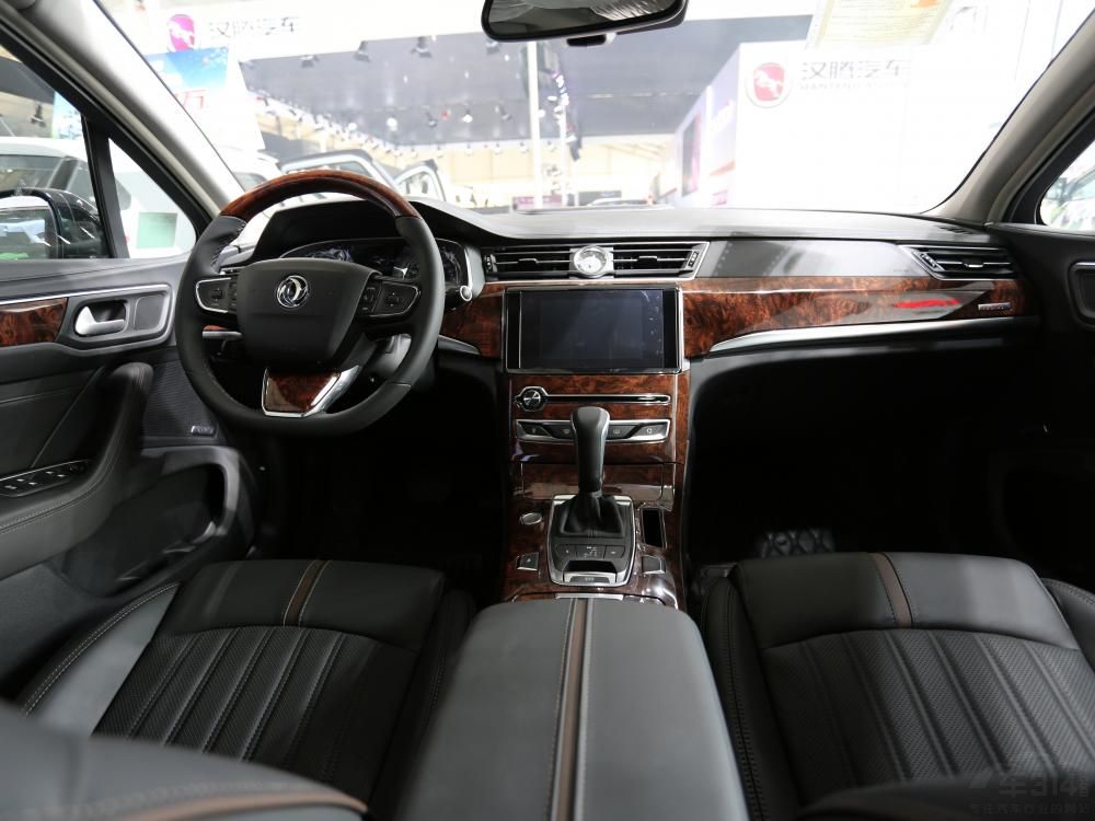 β���³����Ҳ�ͳ�ͷ��Ӧ��LED��Դ����Ч��������