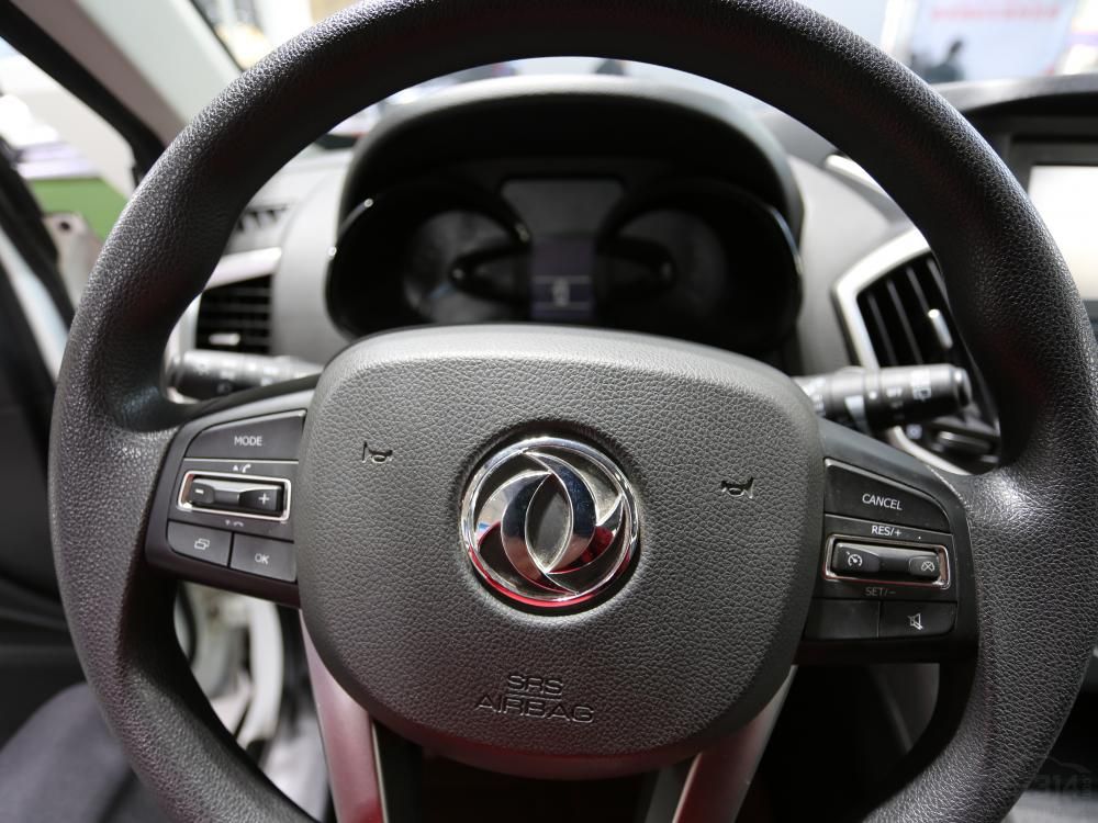 ����2.0L���������֮�⣬ȫϵ��������Կ�׽��빦�ܡ�