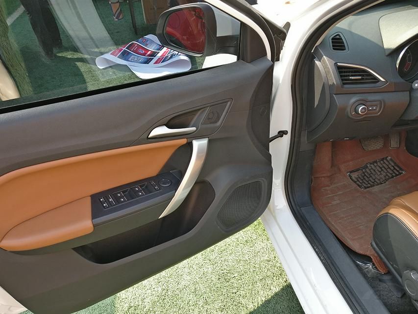 ÷棬䳵ⶼ䱸LEDռгơƤΡ7ӢпҺʾ״Ӱȡ