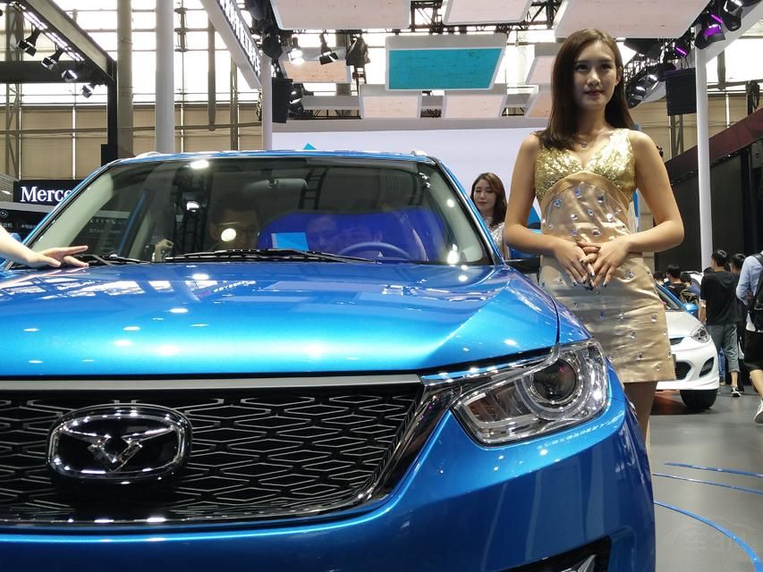 �ɰ����ߵ�Ů�ӡ�