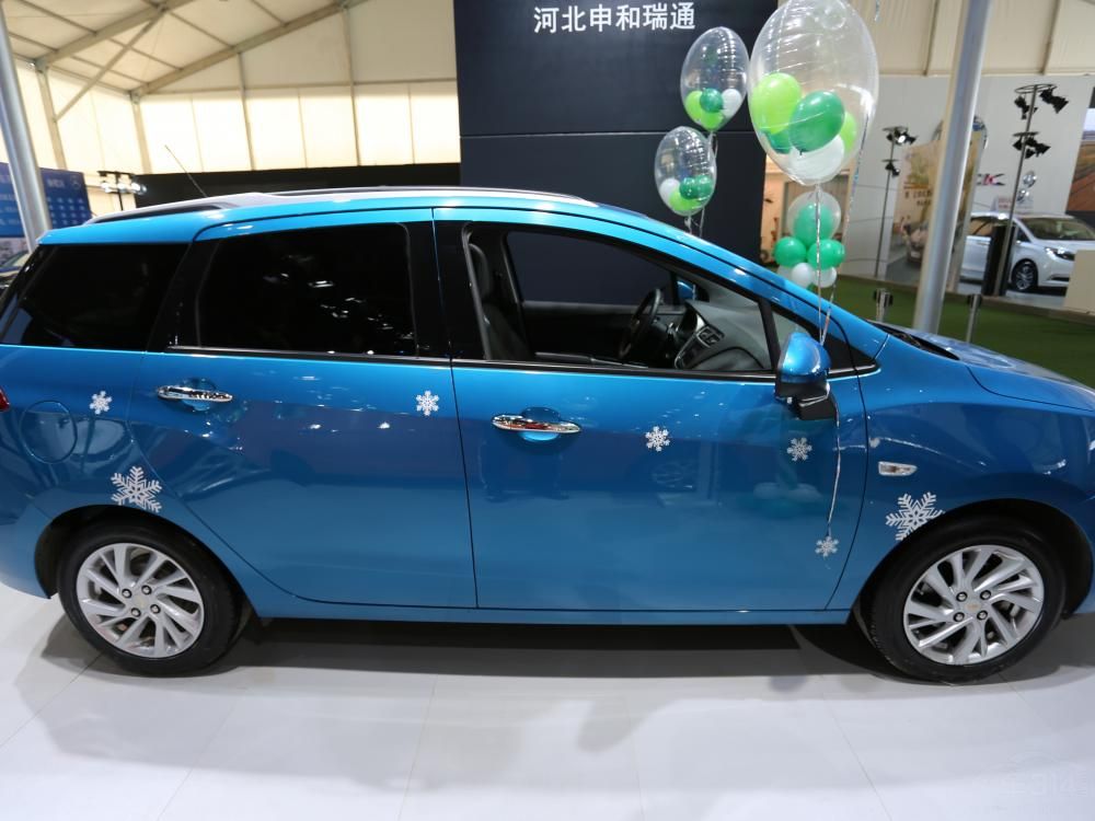 ͬʱ4205*1722*1525mmġΧԶܶͬĳ֤ͣռĿ