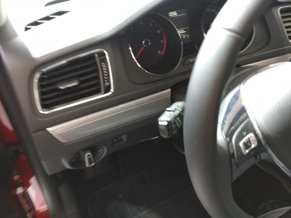 ȫµʽ̳˻ѧԭٿظӱ˳˫ɫװᴩ壬ڳ¿ݽп̨ӾϷָΪ֣θеĿʻռ䡣