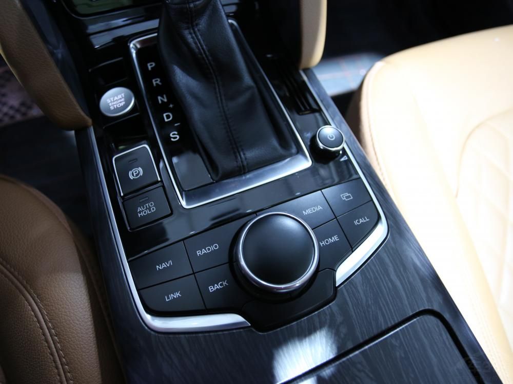 BX7װһԼĶýϵͳͨťͰвʹȽϱݡ