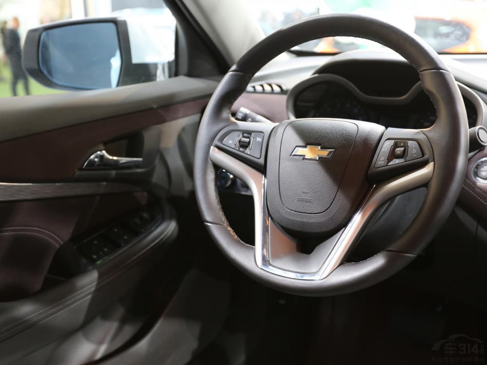 β���������Ͽ�����ͣ����ǽ�ԭ��������׳�������ܽ��������أ�β�Ƶ�����Ҳ���ӵ�Բ��