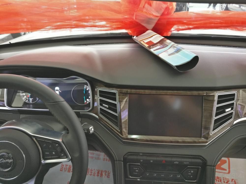 X7ֲͬ˼·/˫ɫɫʱ˶񣬶ɫƤľΰƸƫڴľӼҷ