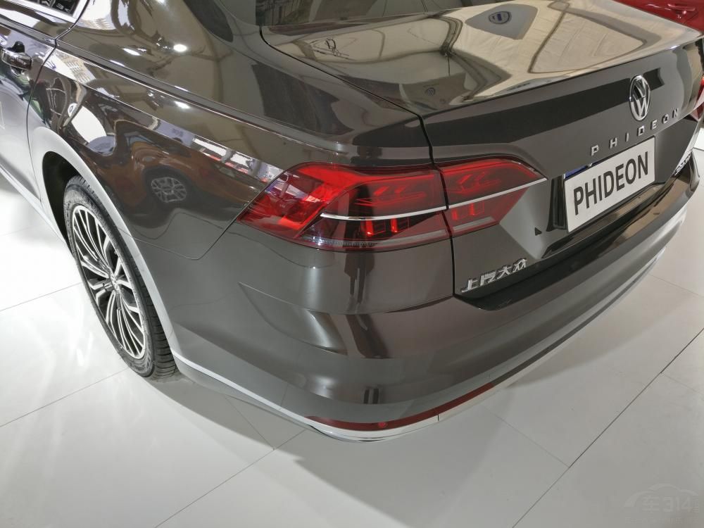 ߵĽǶ˵ڵĻ԰ǼӴء˿ռø֮⣬߿ز޶¡ڵսע޷֧ĸۼۡ