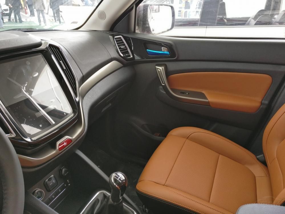 CX7011ӢпشҶԳƣִֻ֧ܡͬʱ̥ѹ⡢¿յšٶCarLifeȹܶпʾ