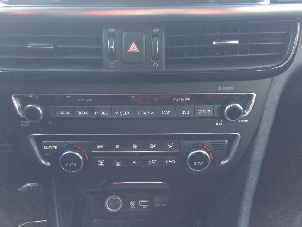 ���÷��棬��һ��K5ȫϵ����Ƥ�����Ρ�˫���Զ��յ���ǰ��˫���ҡ�4̽ͷ�����״VDC������̬����ϵͳ��ABS+EBD����ʻģʽѡ��USB+����+AUX+MP3���ܵȡ�