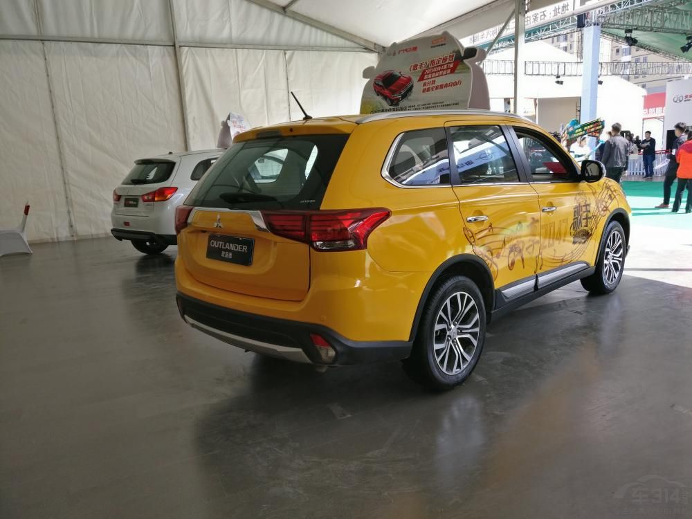 ʵĳʹ225/55 R18̥ͺܸӵȽͿɫüҲԽҰ