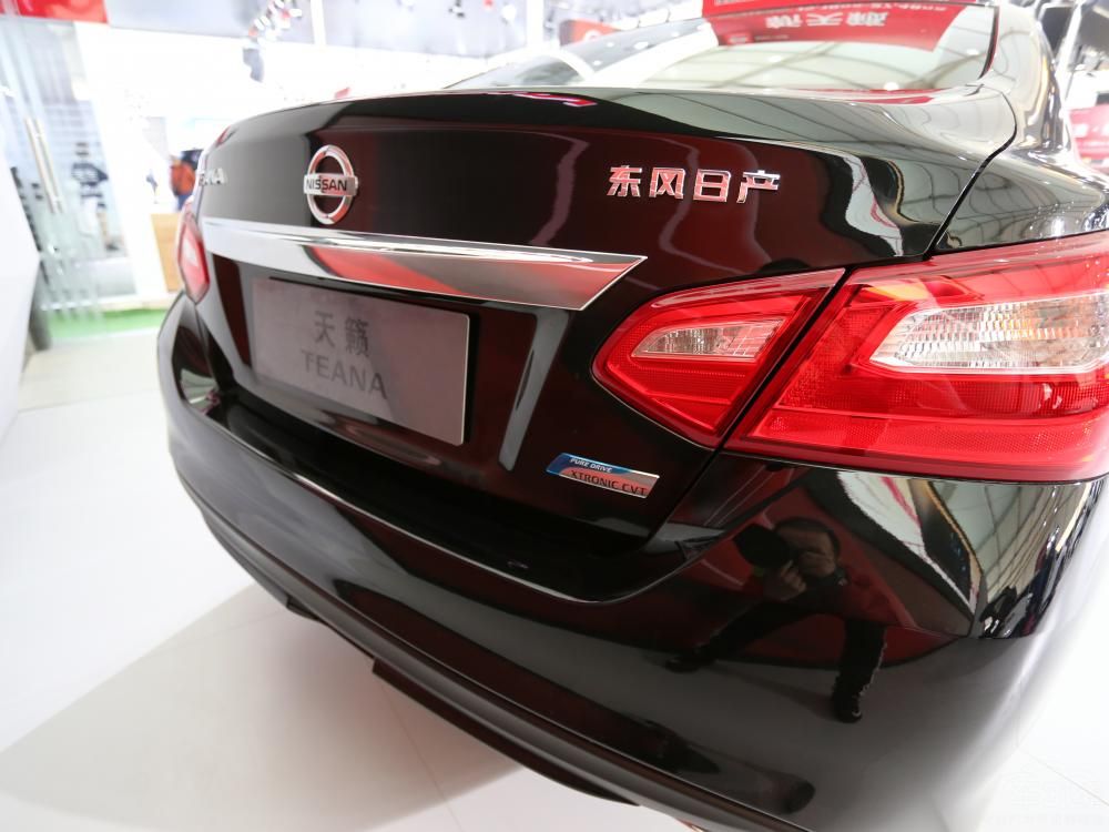 Ͽ¿β͸ӻãǰӦ⣬³ںո·ɫװμӶʹ³ӷḻ˫˫֡