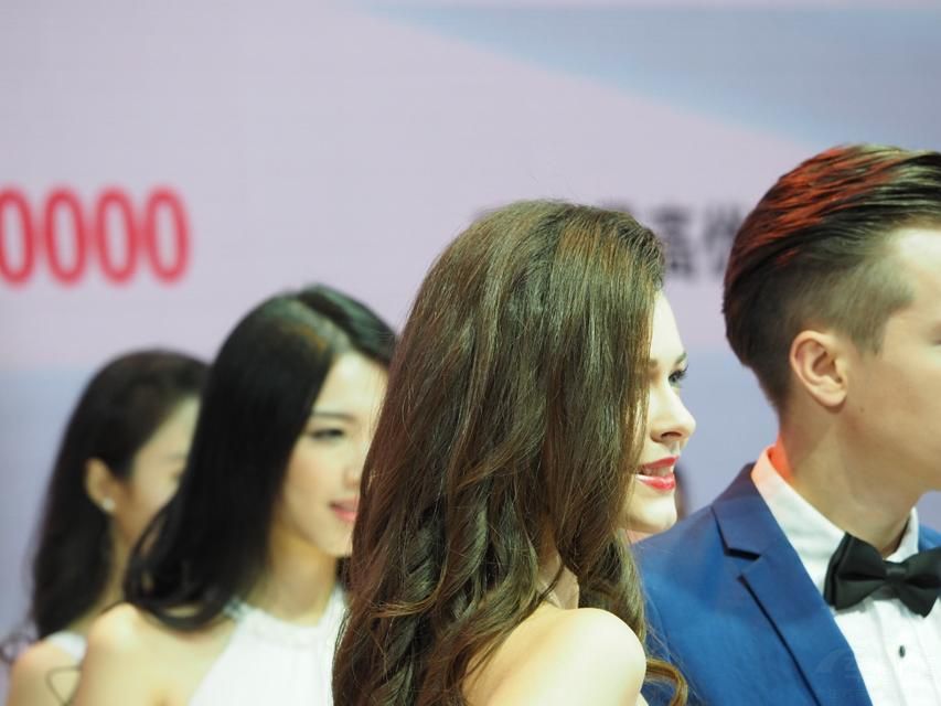 �����Ĵ���ɫ����ˮ��