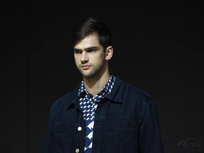 ˧��������۾���������ڿ�ʲô��