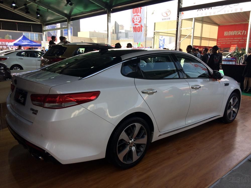 ƵбȽϴC䳵ߵõ˺ܺõ죬һƱ͵ĸоټ϶С΢΢̵Ѽʽ壬濴Ų˶С