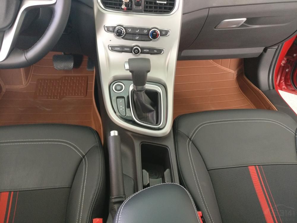 �л�H3����������ƽ�Ϊ��࣬ͬʱ���εȲ�λ��׺�к�ɫԪ�ء�