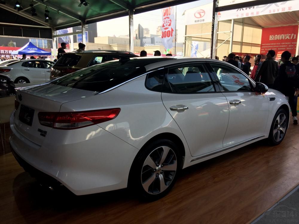 ǰ忴ȥƽ˶βֲﱳƣ濴𶯸ʮ㡣