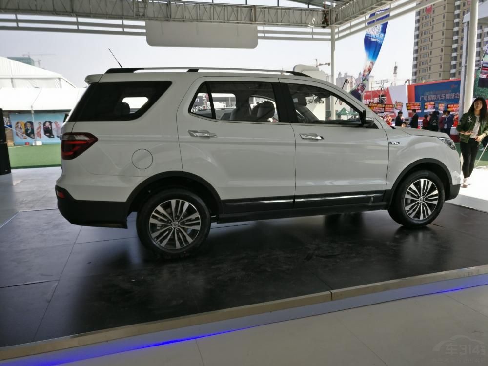 CX70Tӵгĳߴڲռ䣺2780mmࡢ22ռ䡢3810LռԼϵĴ7